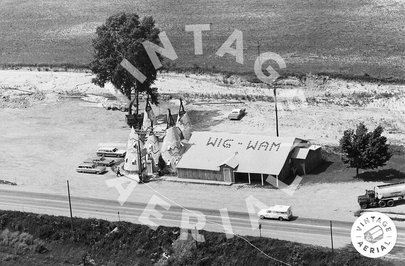 Wig-Wam (Tee-Pee Town)